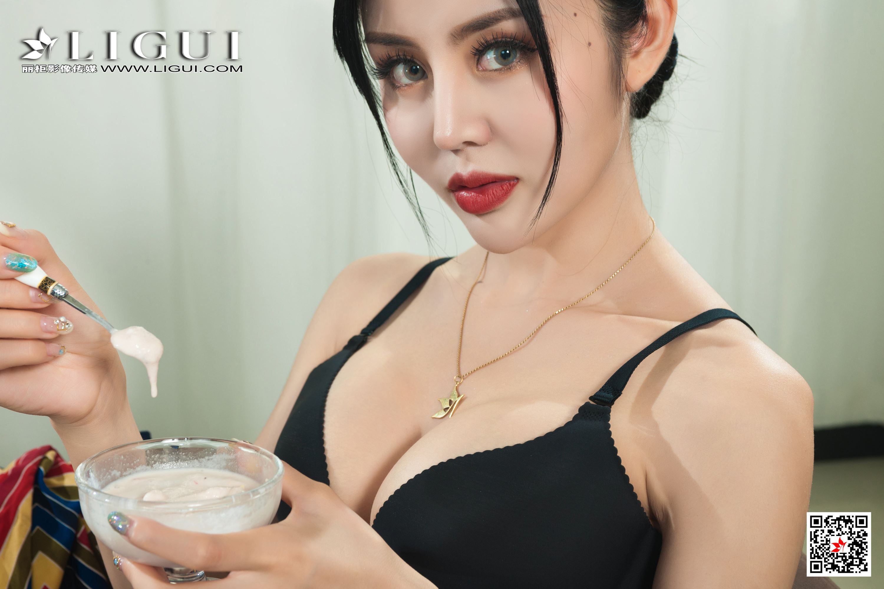 Ligui丽柜 2021.10.04 网络丽人 Model 凉儿